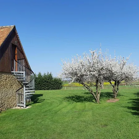 Le Hameau Bed & Breakfast Duneau